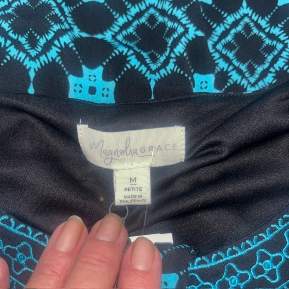 NWT Magnolia Grace Larsyn Embroidered Knit Dress Black Teal Petite Medium NWT - Picture 5 of 9